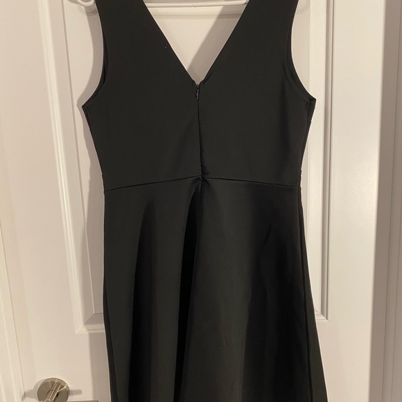 Dex black dress with red floral appliqué womens Large - Picture 4 of 6